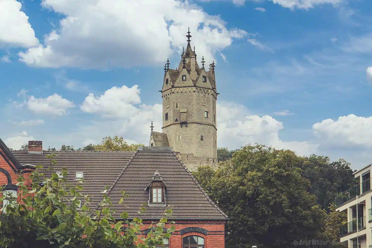 Der Runde Turm ist das Wahrzeichen von Andernach. Der Runde Turm ist das Wahrzeichen von Andernach.