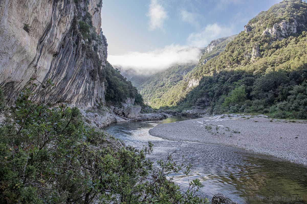 Ardèche Schlucht am Morgen Ardèche Schlucht am Morgen