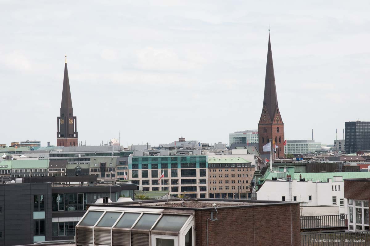 Zimmerausblick SIDE Design Hotel Hamburg Zimmerausblick SIDE Design Hotel Hamburg