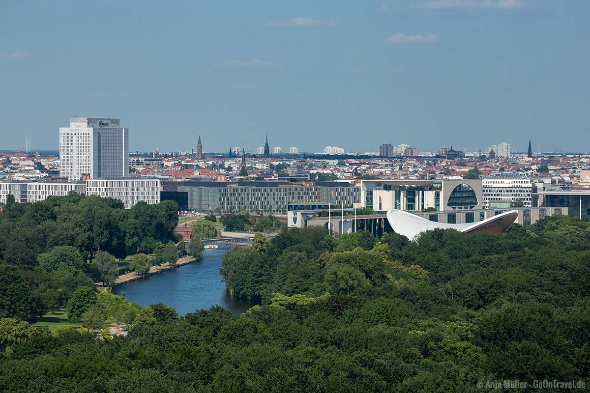 Blick von der Siegessäule auf das Regierungsviertel