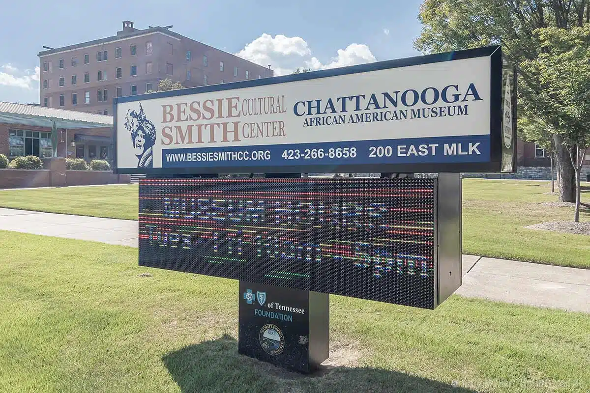 Im Bessie Smith Cultural Center befindet sich auch das Chattanooga African American Museum Im Bessie Smith Cultural Center befindet sich auch das Chattanooga African American Museum