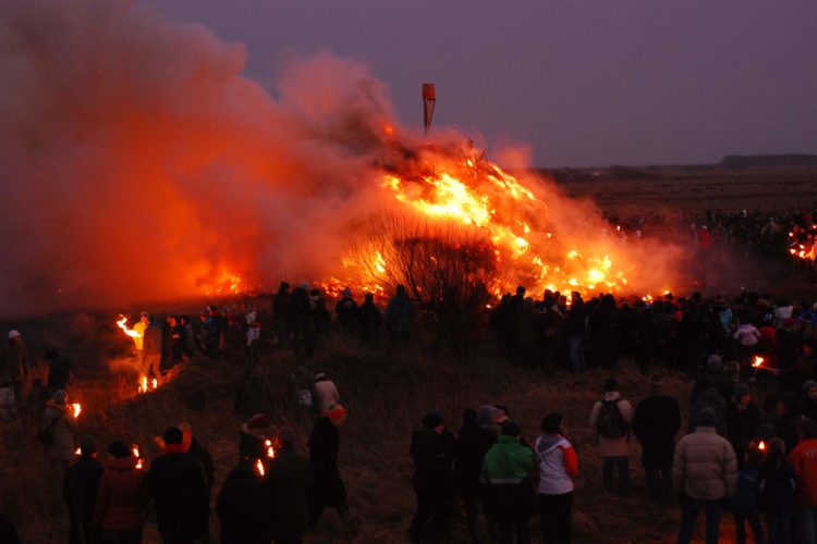 Biikebrennen Sylt Tinnumburg