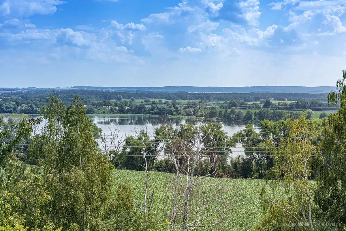 Blick vom Aussichtspunkt in Brandenburg auf den Rosinsee Blick vom Aussichtspunkt in Brandenburg auf den Rosinsee