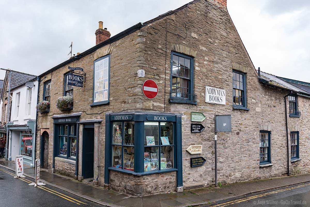 Einer von 38 Buchläden in Hay-on-Wye Einer von 38 Buchläden in Hay-on-Wye
