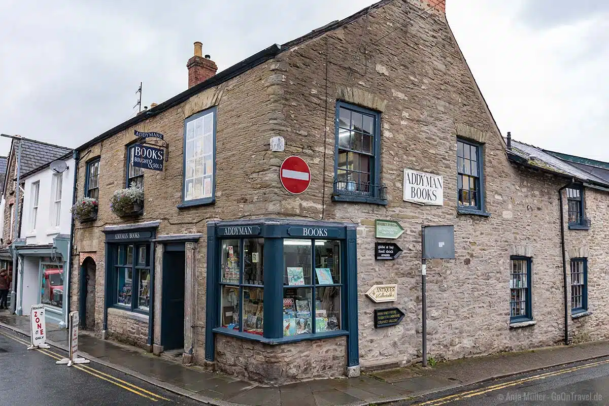 Einer von 38 Buchläden in Hay-on-Wye Einer von 38 Buchläden in Hay-on-Wye