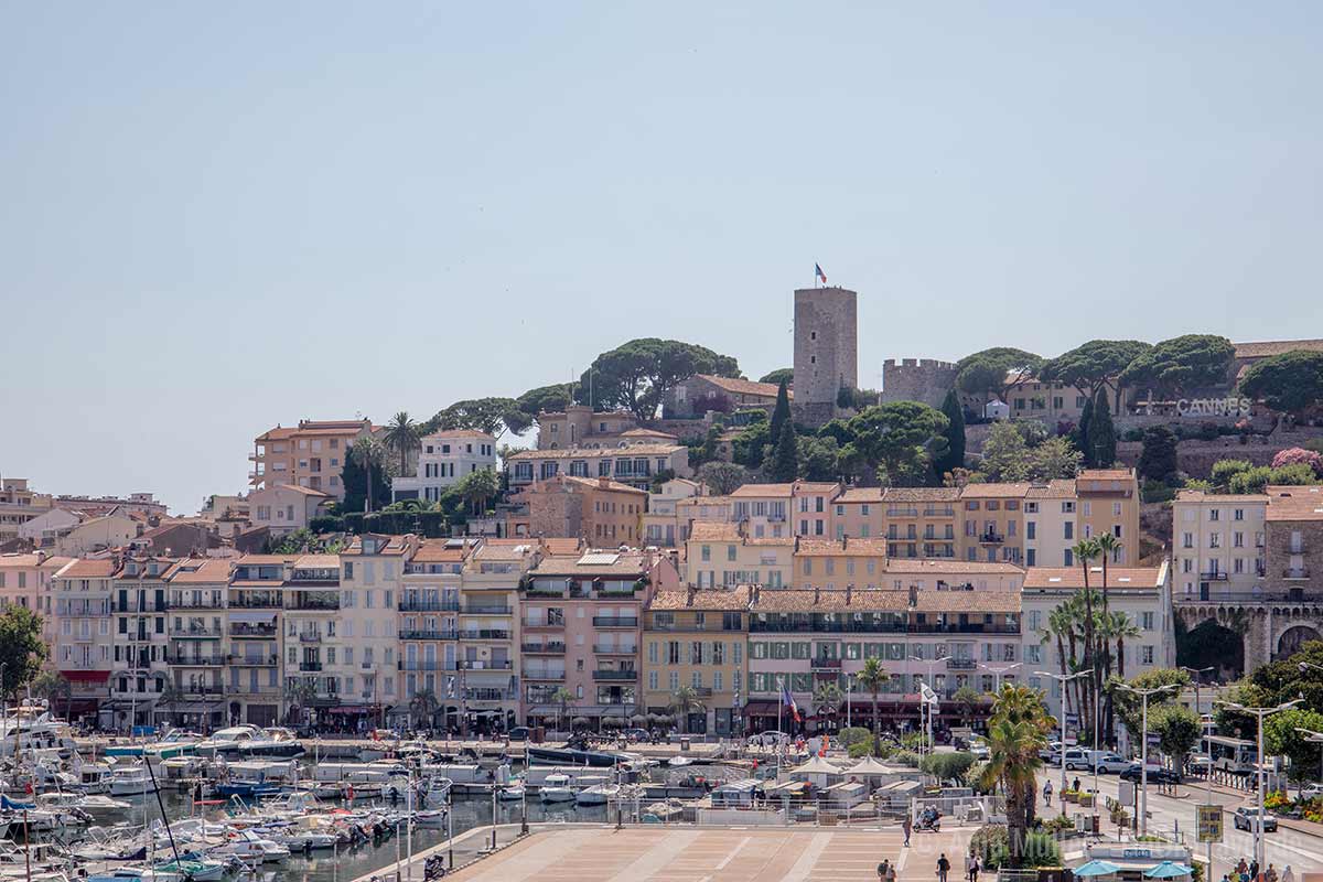 Blick auf das Château del la Castre vom Riesenrad aus Blick auf das Château del la Castre vom Riesenrad aus