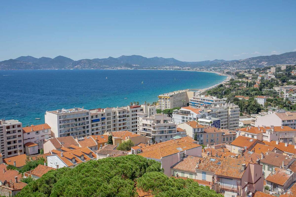 Blick auf die Küstenregion Côte d’Azur Blick auf die Küstenregion Côte d’Azur