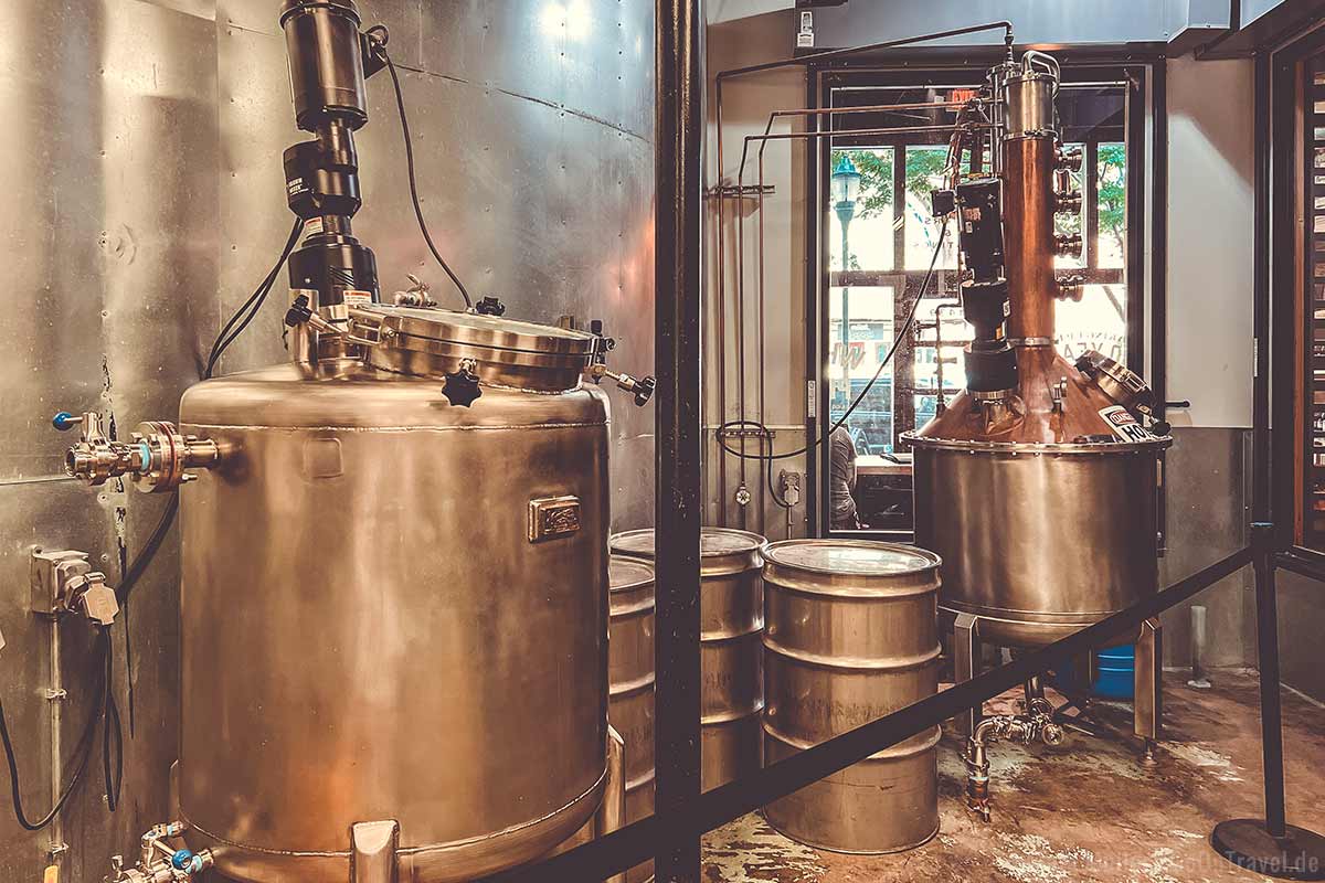 Führung durch die Chattanooga Whiskey Experimental Distillery
