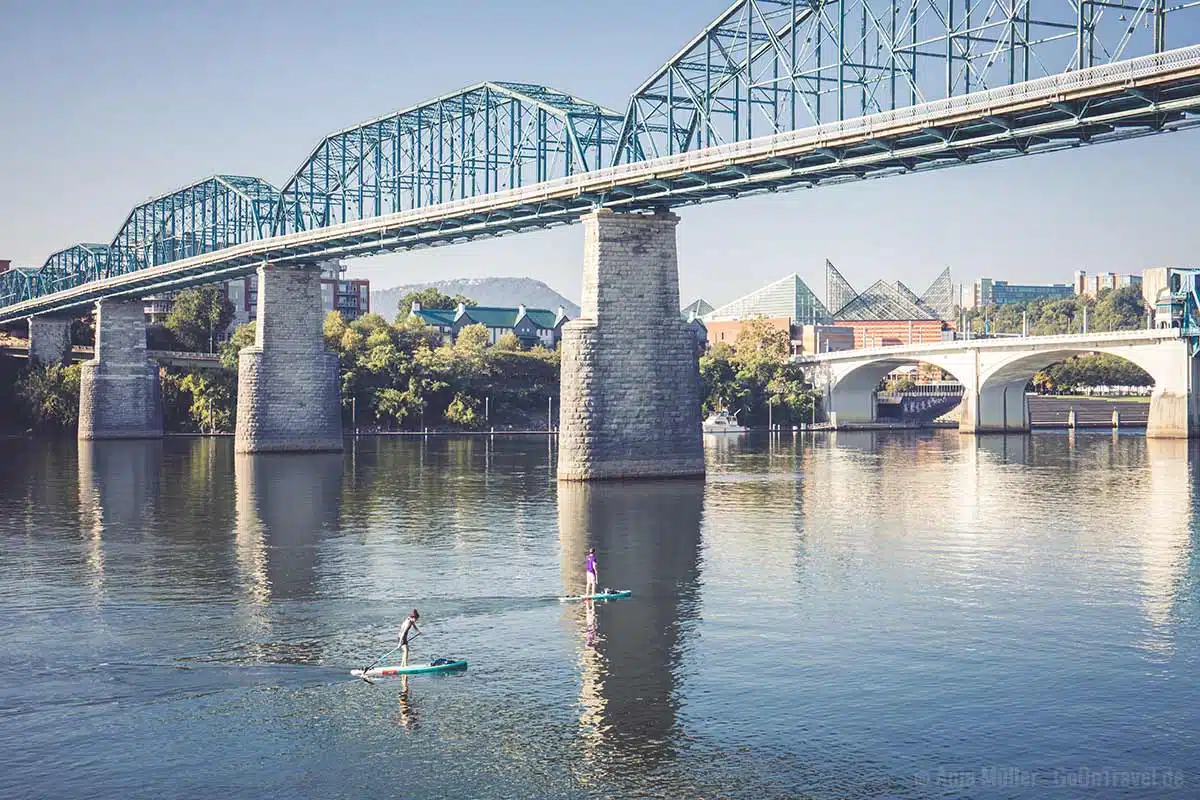 Einer der Top Chattanooga Sehenswürdigkeiten: Walnut Street Bridge Einer der Top Chattanooga Sehenswürdigkeiten: Walnut Street Bridge