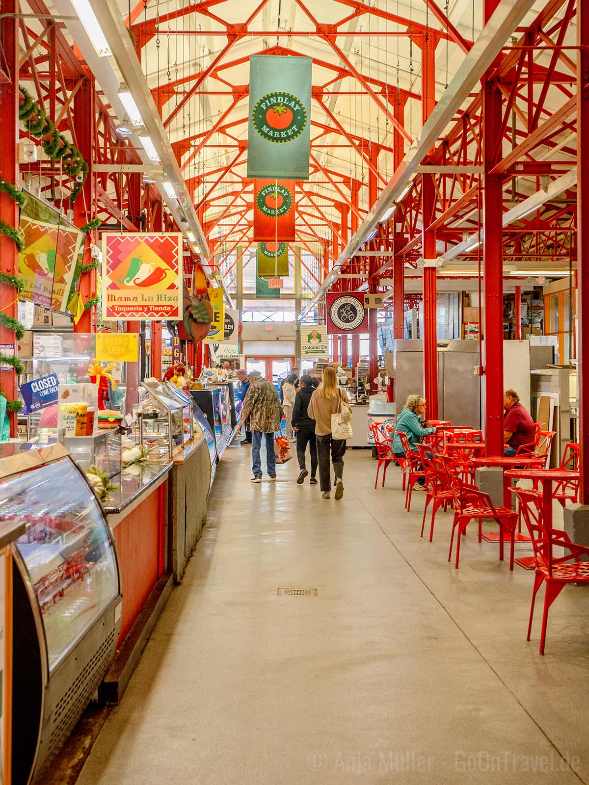 Findlay Market innen
