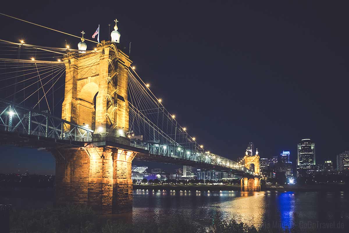 Roebling Bridge am Abend