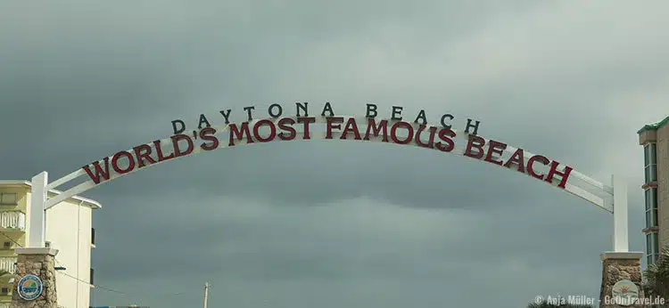 Auf zum Strand von Daytona Beach Auf zum Strand von Daytona Beach