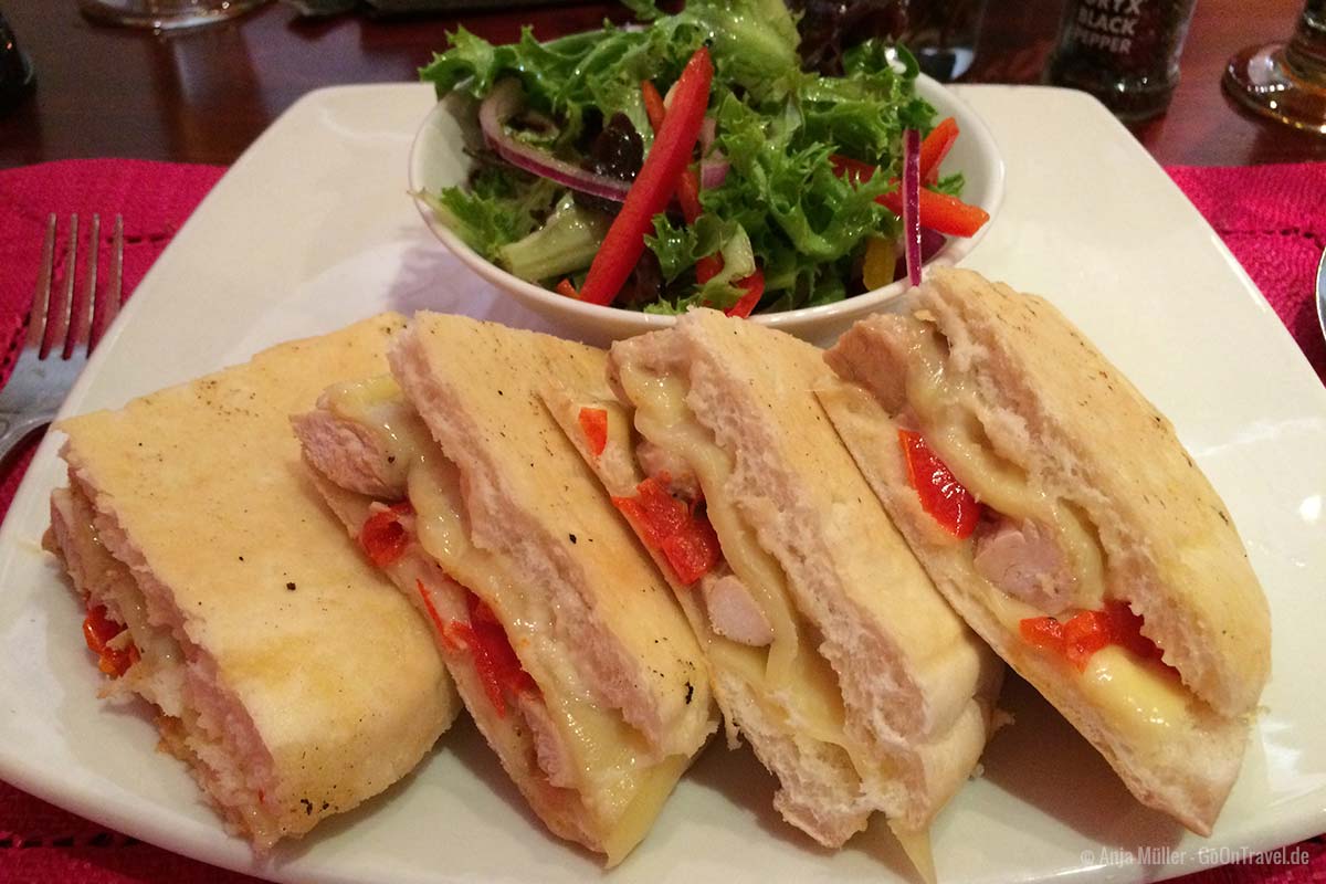 Leckere Panini im Restaurant Fig Tree