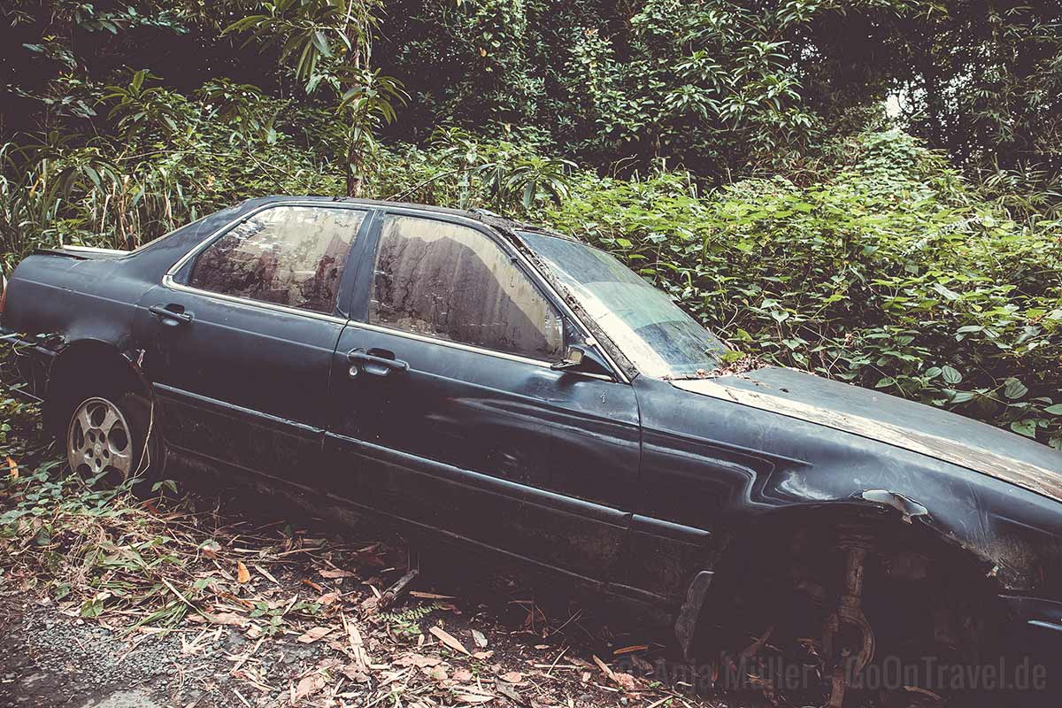 Auf Dominica gibt es viele Autofracks Auf Dominica gibt es viele Autofracks