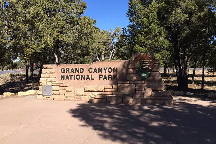Eingang zum Grand Canyon South Rim Eingang zum Grand Canyon South Rim