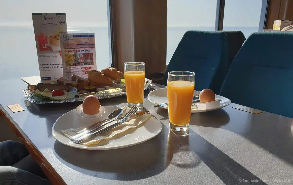 Frühstück auf der Syltfähre Frühstück auf der Syltfähre