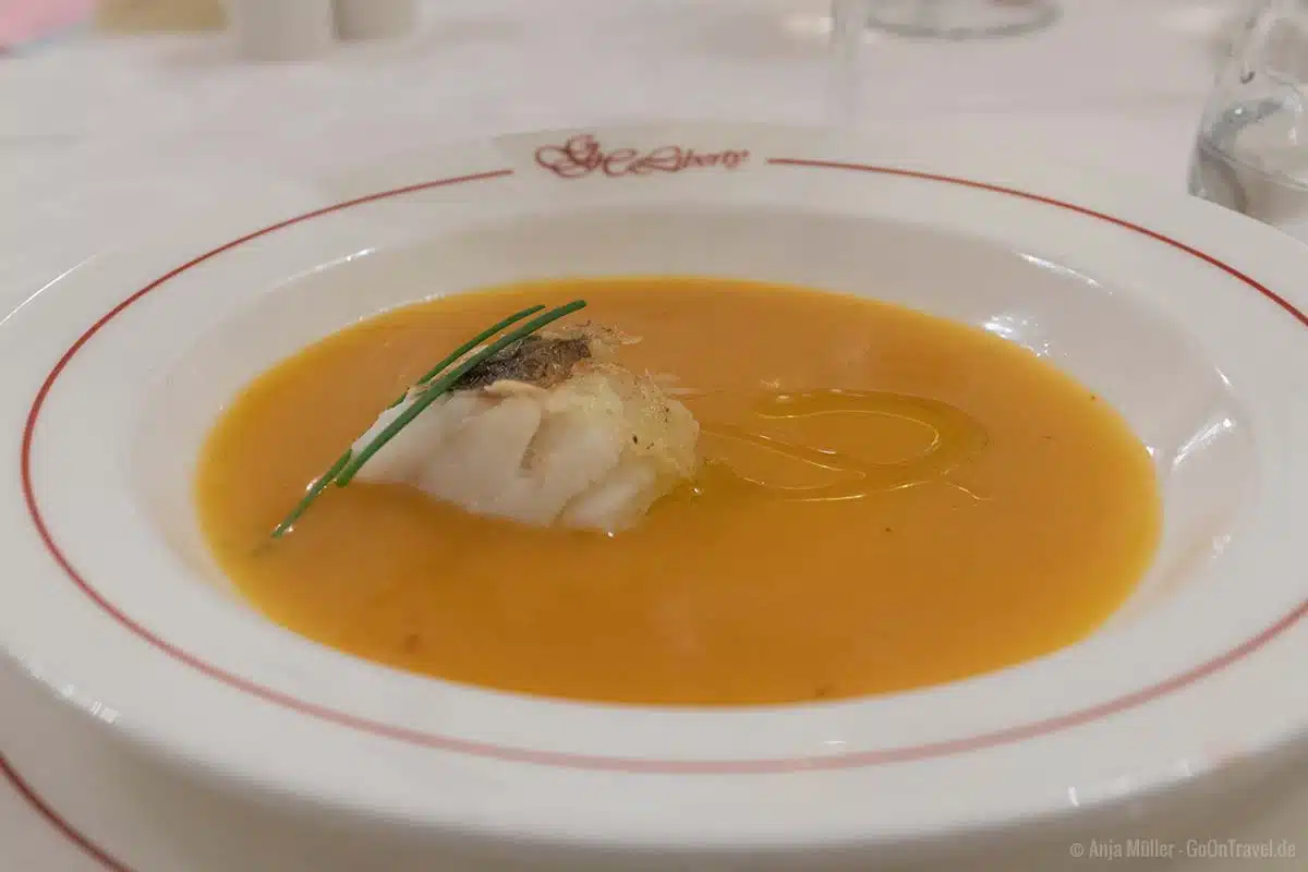 köstliche Karotten-Ingwersuppe im Hotel Liberty in Riva del Garda köstliche Karotten-Ingwersuppe im Hotel Liberty in Riva del Garda