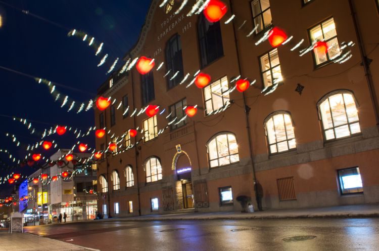 die Innenstadt von Tromsö zur Weihnachtszeit