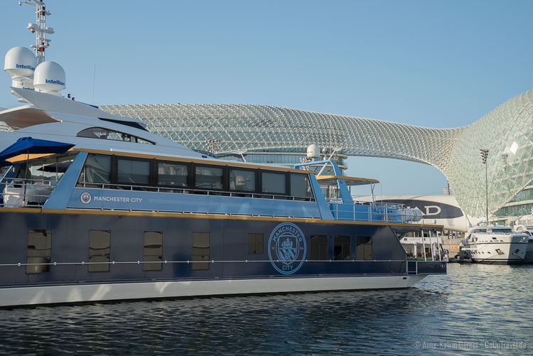 Mega-Yachten und das Hotel Viceroy