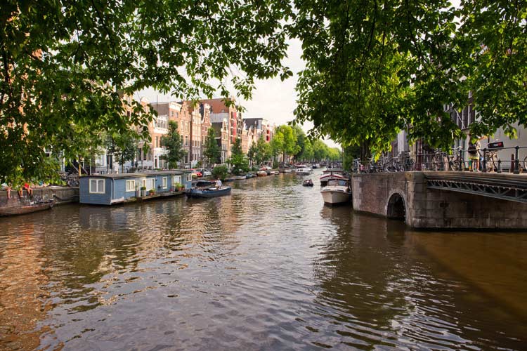 Eine Gracht in Amsterdam Eine Gracht in Amsterdam