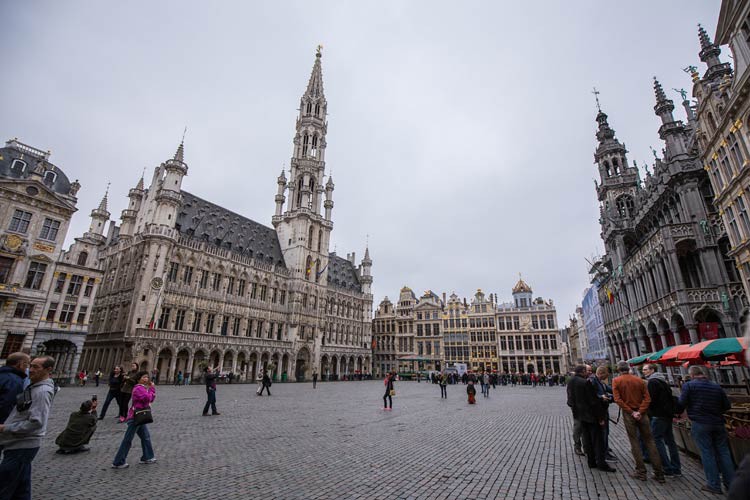 Der Grand-Place mit dem Brüsseler Rathaus