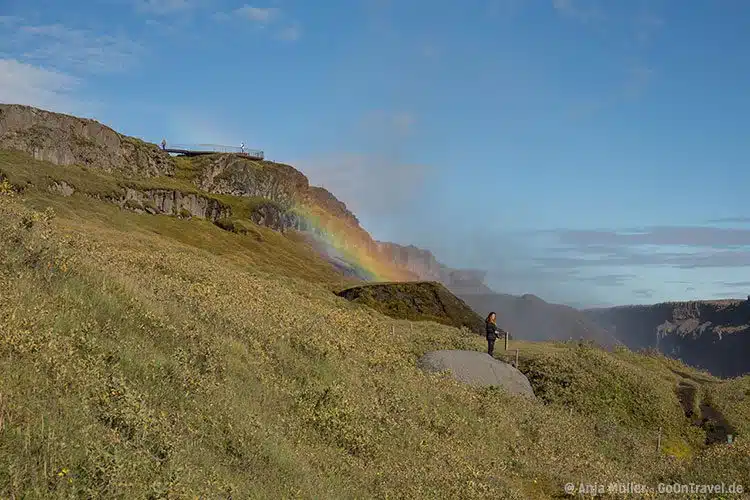 Hier gibt es viele schöne Regenbogen, am Dettifoss. Hier gibt es viele schöne Regenbogen, am Dettifoss.