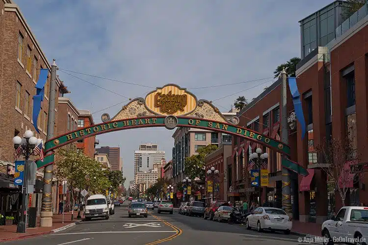 Eingang zum Gaslamp Quarter in San Diego Eingang zum Gaslamp Quarter in San Diego