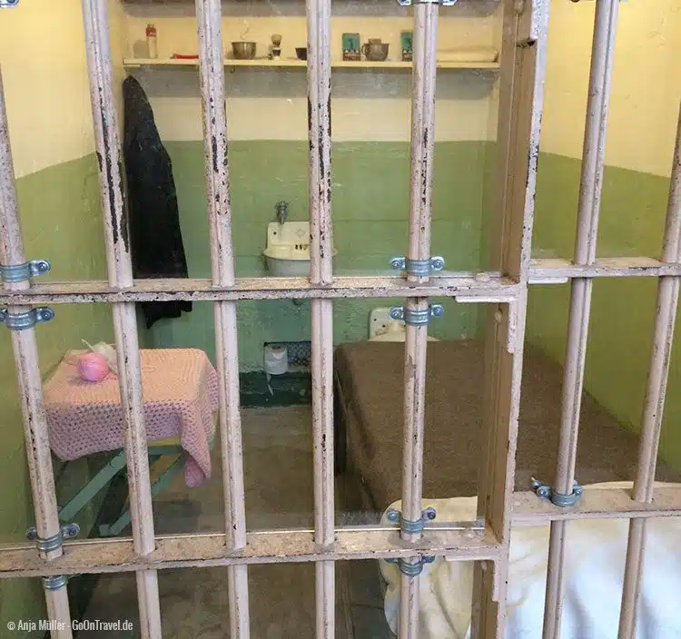 Gefängniszelle auf Alcatraz Gefängniszelle auf Alcatraz