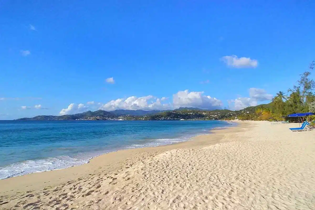 Relaxen am Grand Anse Beach am Tag Relaxen am Grand Anse Beach am Tag