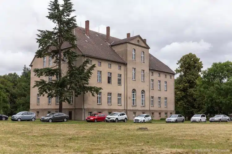 Gutshaus Alt Plestlin im Peenetal Gutshaus Alt Plestlin im Peenetal