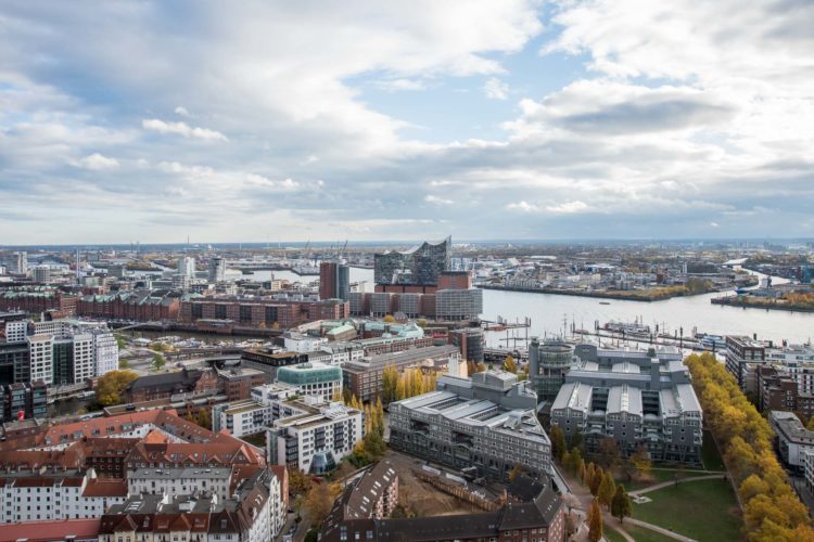 Hamburg von oben Elphi und Hafen