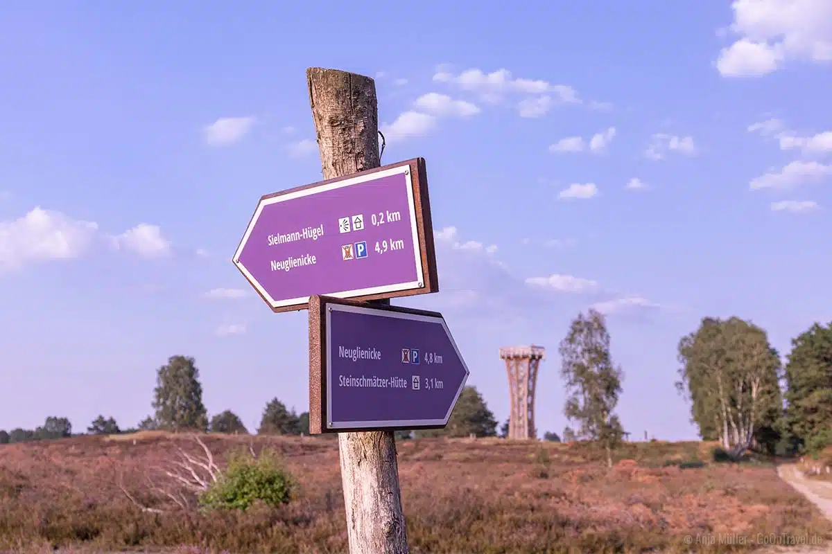 Wegweiser in der Kyritz-Ruppiner Heide Wegweiser in der Kyritz-Ruppiner Heide