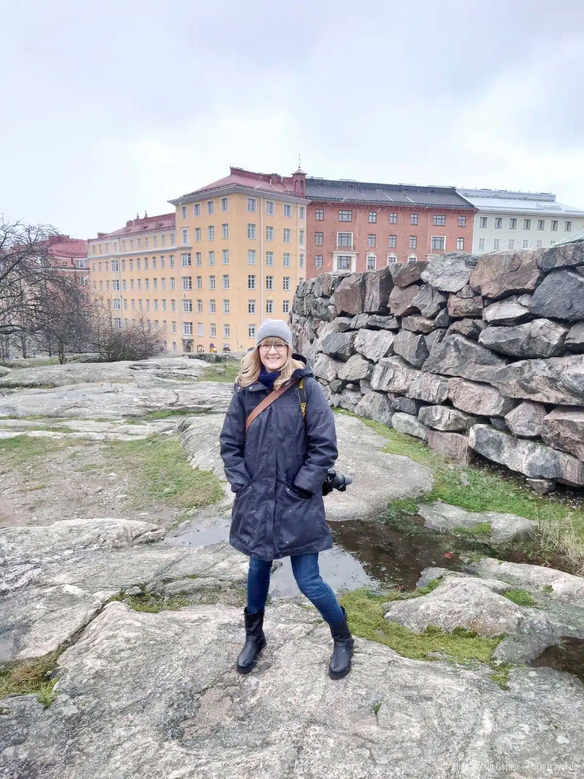 Auf der Felsenkirche von Helsinki bei leichtem Schneefall