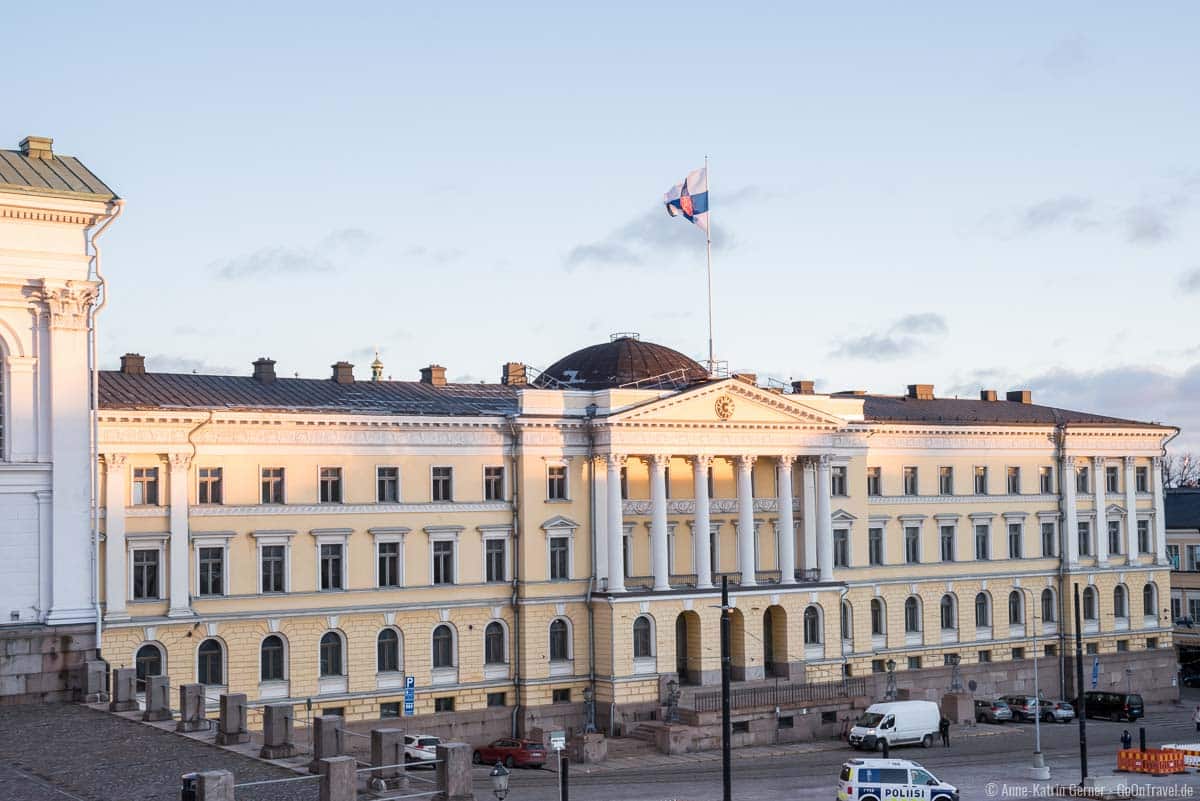 Das Arppeanum am Senatsplatz von Helsinki