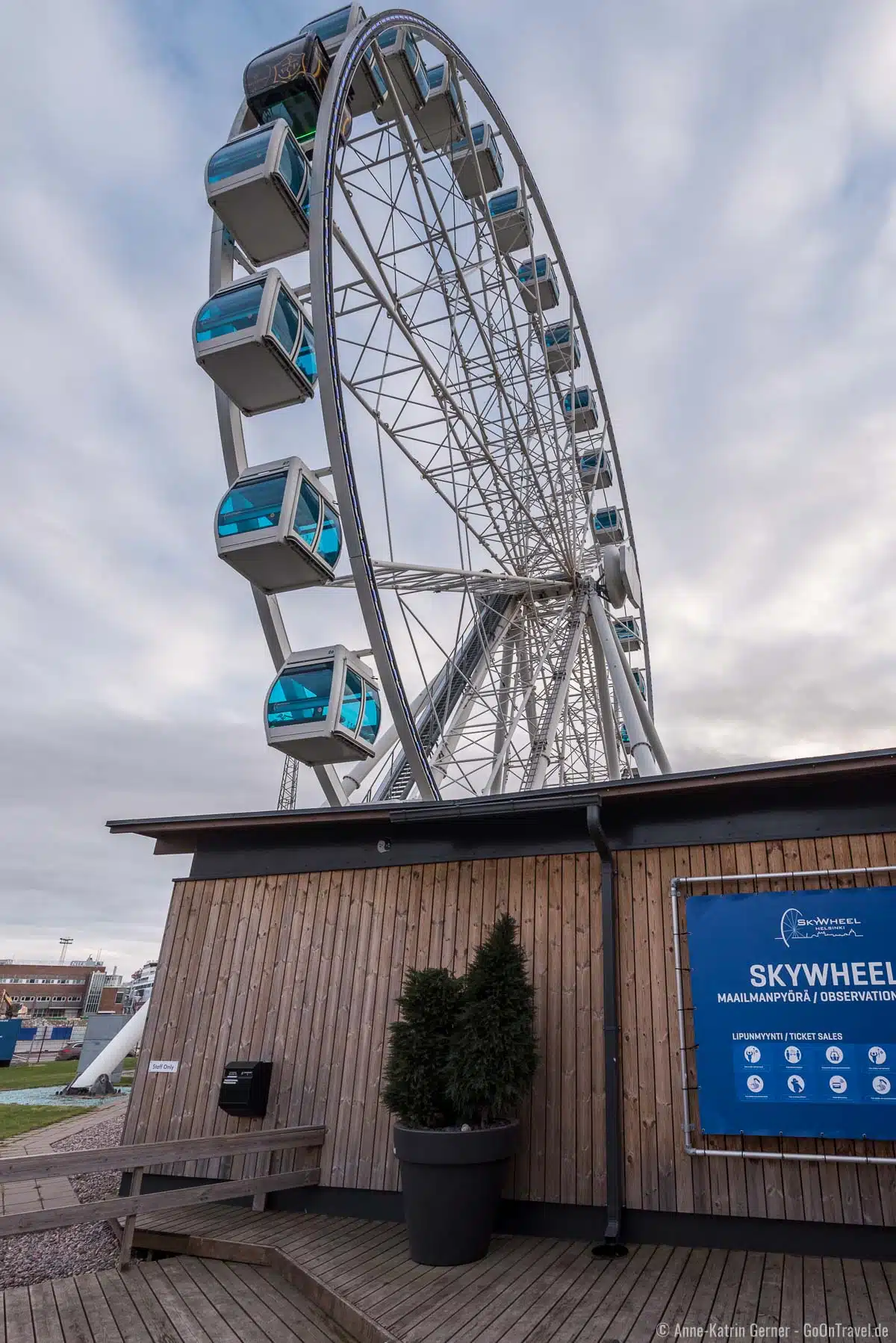Im SkyWheel Helsinki von oben erleben Im SkyWheel Helsinki von oben erleben