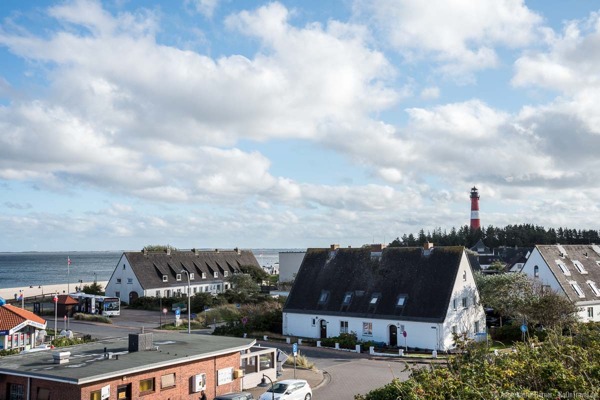 Auch der Leuchtturm ist von der Treppe am Hafen zu sehen Auch der Leuchtturm ist von der Treppe am Hafen zu sehen