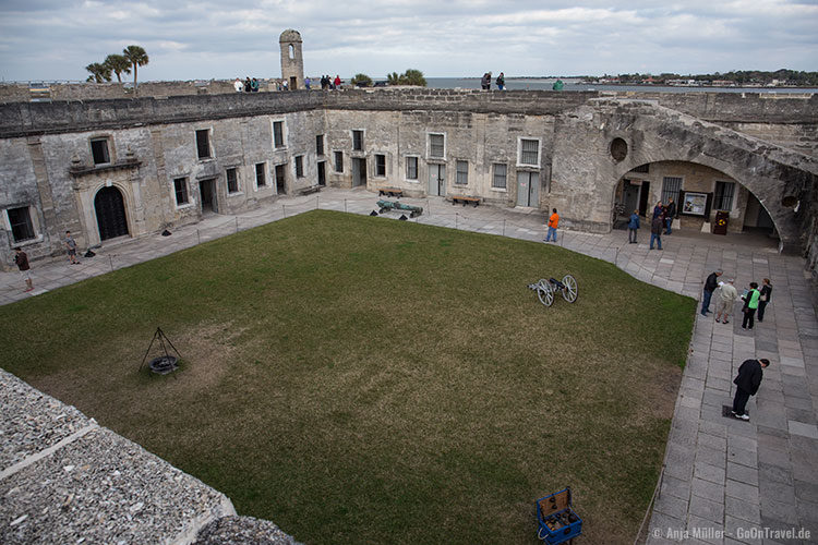 Innenhof der Festung Castillo de San Marcos Innenhof der Festung Castillo de San Marcos