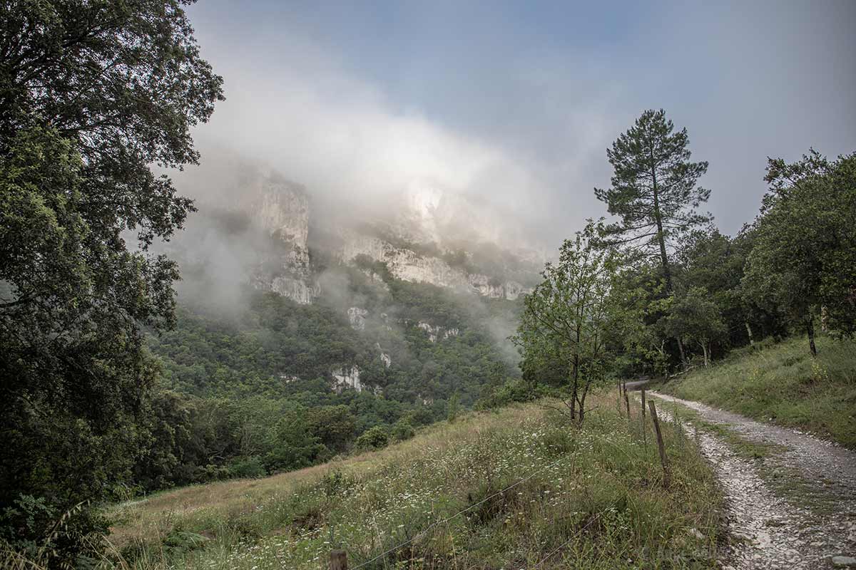Wolken verhangender Morgen im Bivouac du Gournier Wolken verhangender Morgen im Bivouac du Gournier