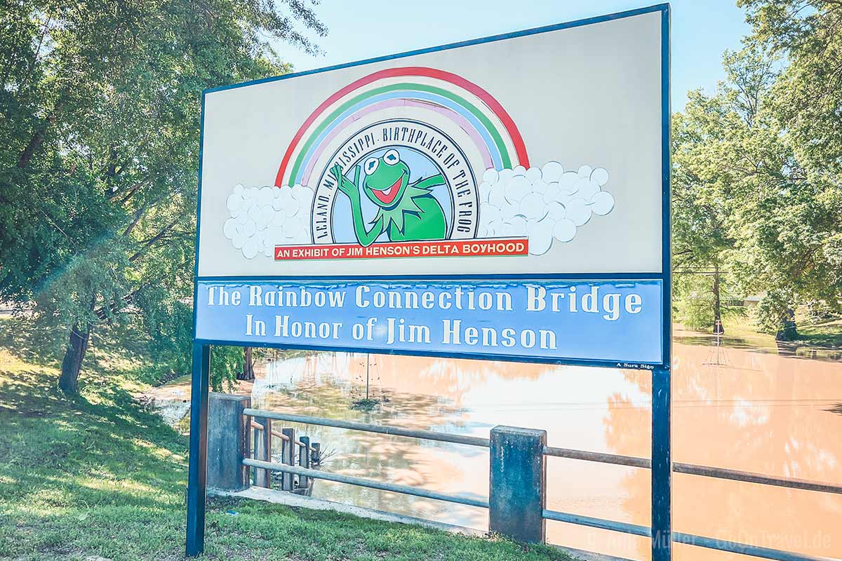 Die Regenbogenbrücke in Leland