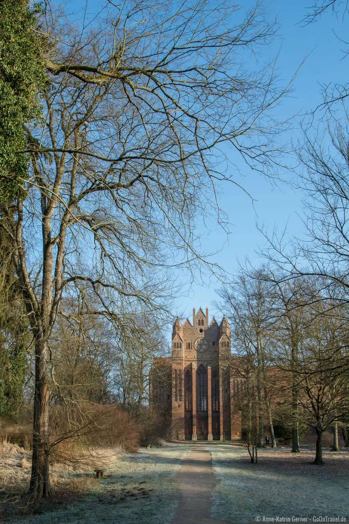In den Wäldern rum um das Kloster Chorin lässt es sich ausgedehnt wandern. In den Wäldern rum um das Kloster Chorin lässt es sich ausgedehnt wandern.