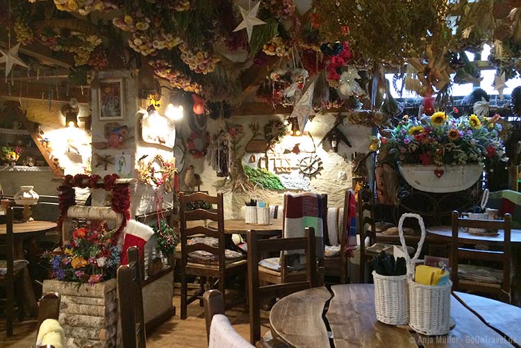 Sehr gemütlich im Restaurant Kurna Chata Sehr gemütlich im Restaurant Kurna Chata