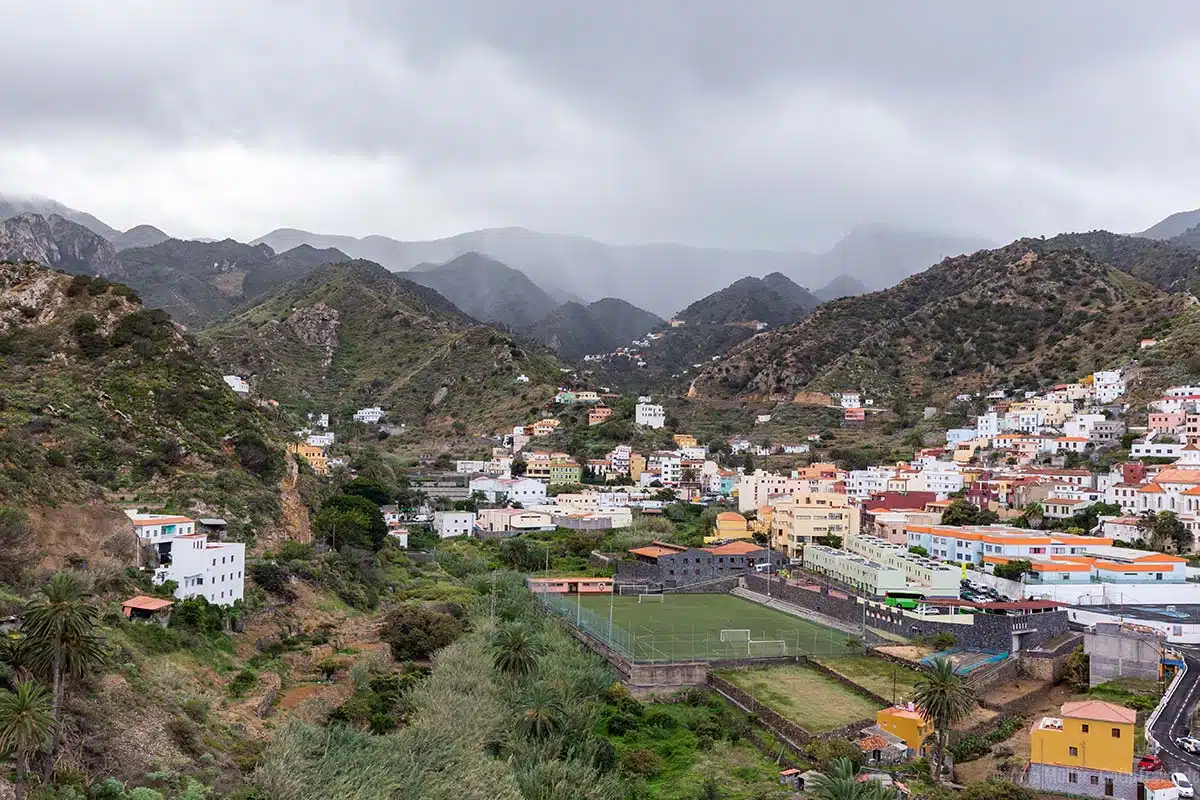Blick auf den kleinen Ort Vallehermosa