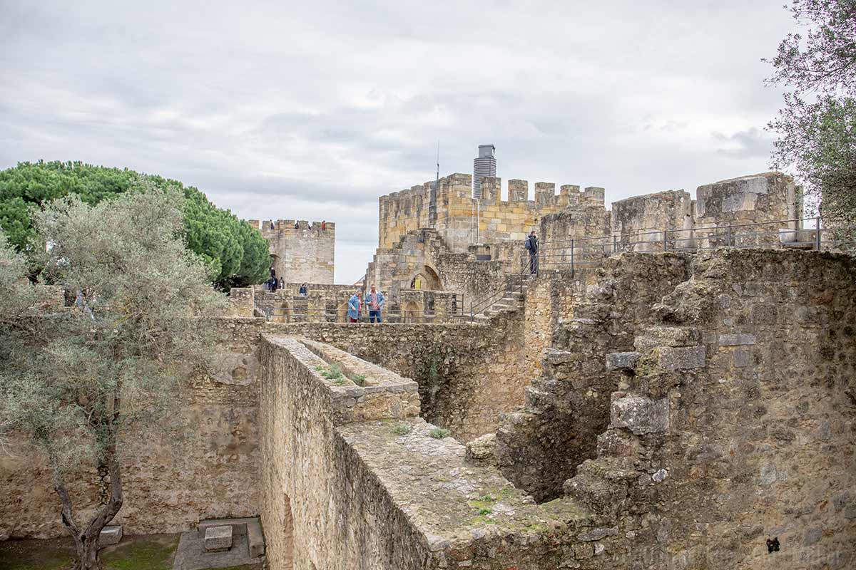 Burgriunen Castelo de São Jorge Burgriunen Castelo de São Jorge
