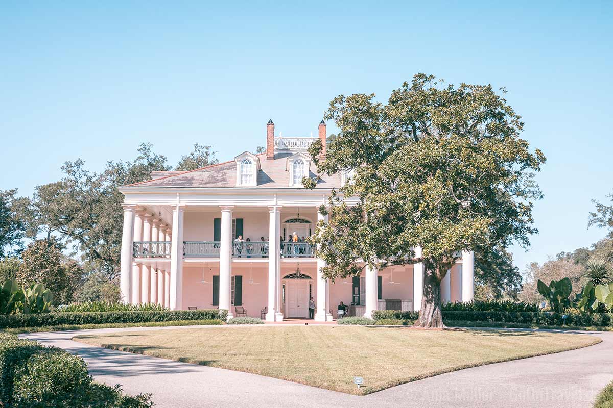 Herrenhaus auf der Oak Alley Plantation Herrenhaus auf der Oak Alley Plantation
