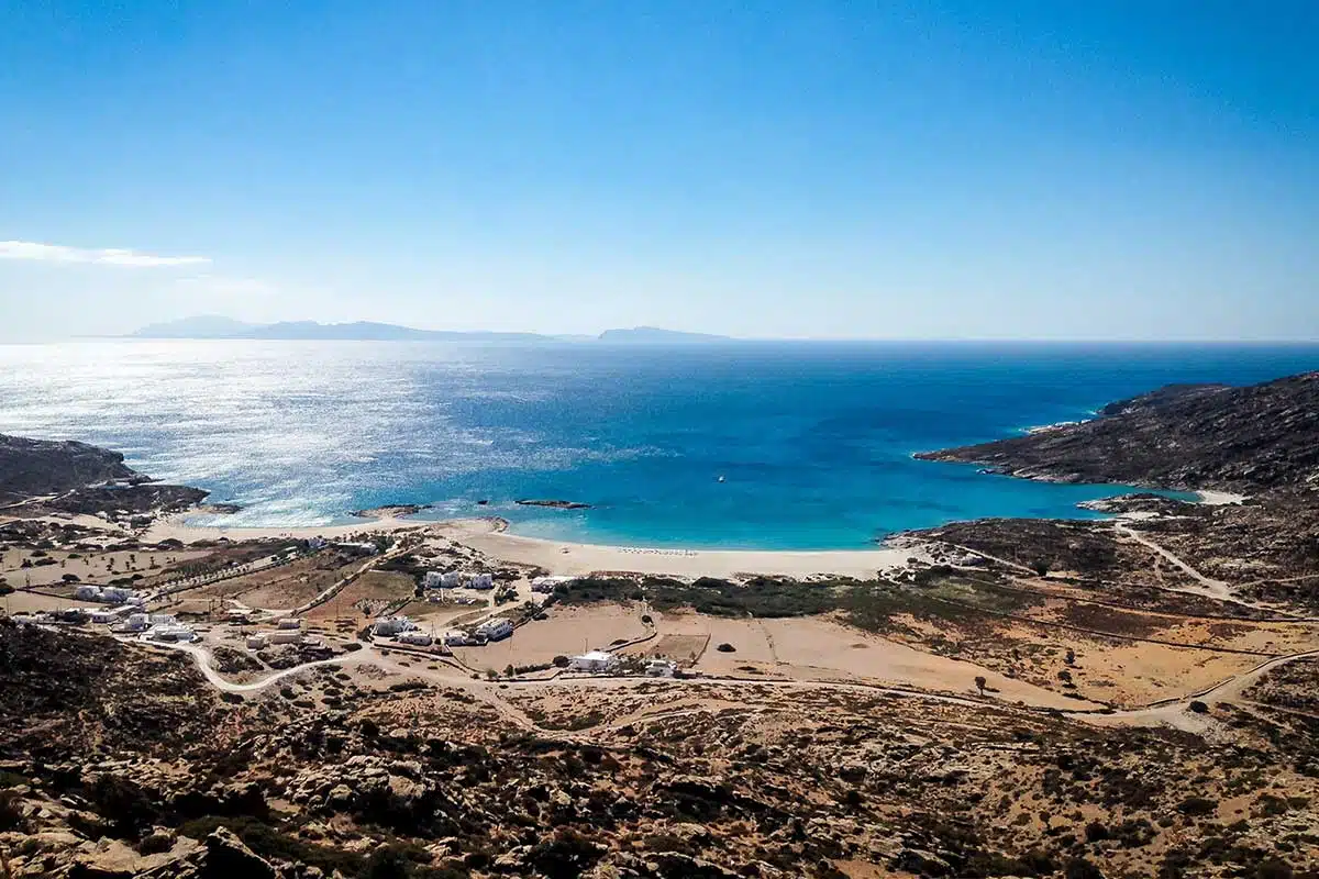 Maganari Beach auf Ios von oben Maganari Beach auf Ios von oben
