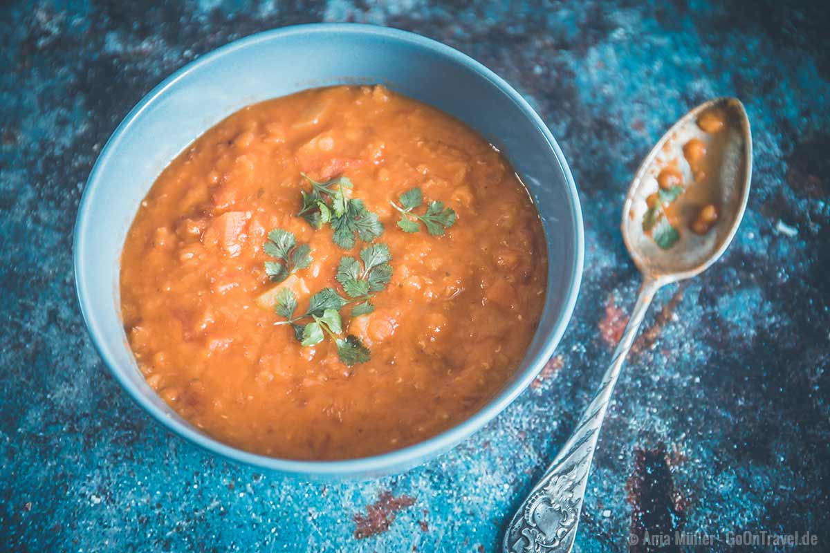 Marokkanische Linsensuppe - Harira (vegan)