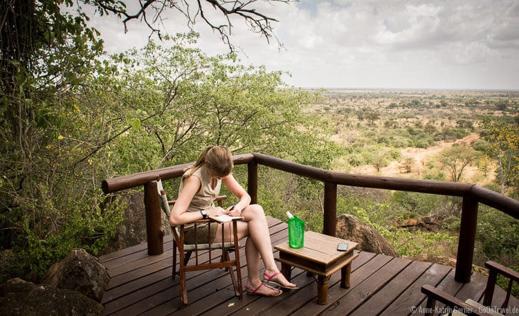 Private Terrasse mit Blick über den Meru NP Private Terrasse mit Blick über den Meru NP