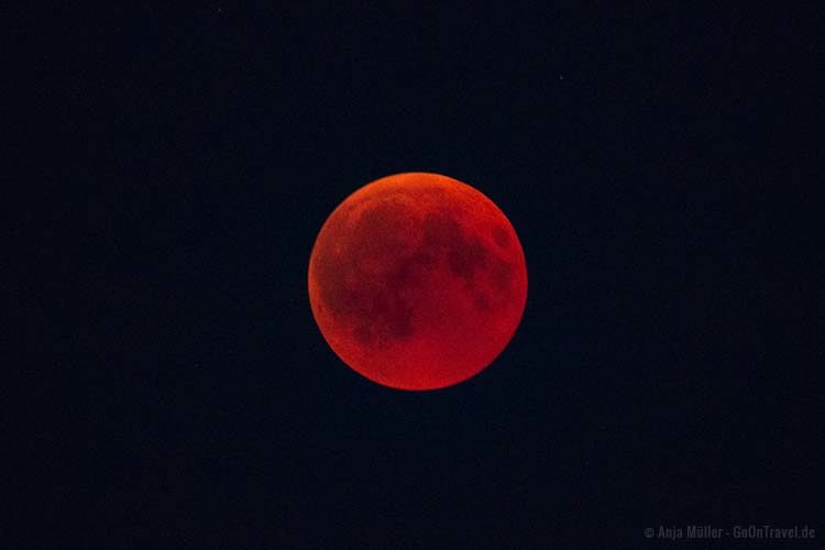 Mondfinsternis mit Blutmond Mondfinsternis mit Blutmond