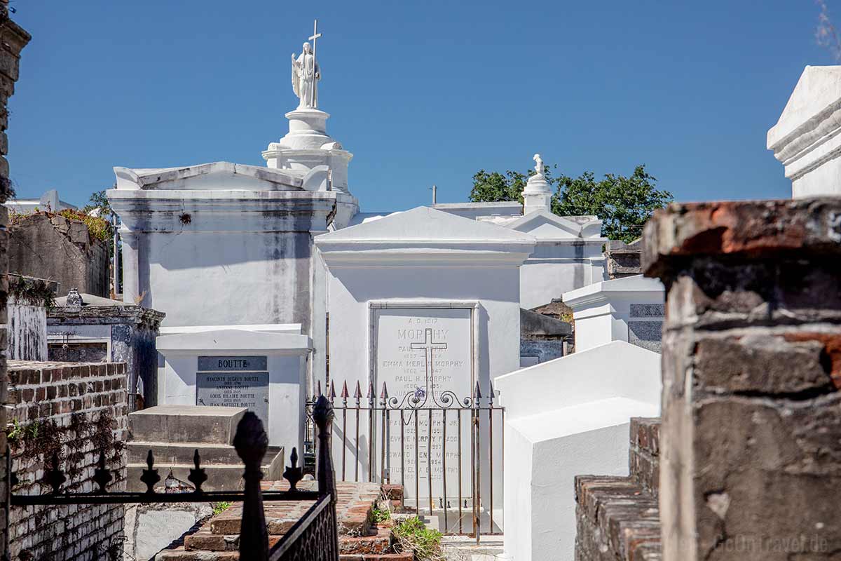 St. Louis Cemetery No. 1 ist der älteste Friehof von New Orleans St. Louis Cemetery No. 1 ist der älteste Friehof von New Orleans