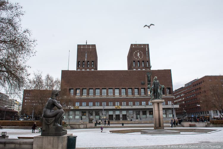 Rathaus Oslo im Winter